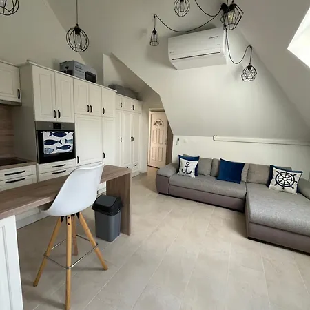 Apartment Foeldvarloft *