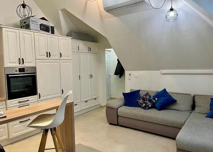 Foeldvarloft アパート *